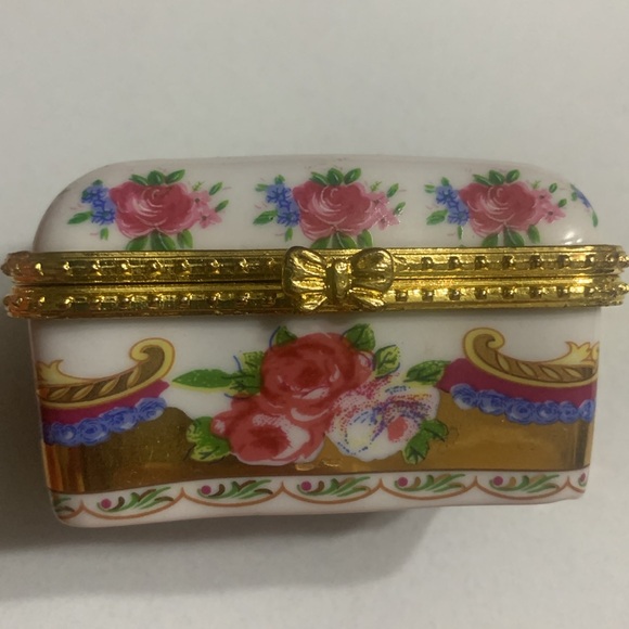 Imperial Porcelain Rose Gold Pill / trinket box Psalm 73:26 verse on top - Picture 3 of 6